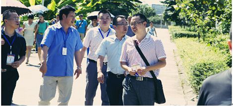 成都彩虹集團(tuán)各分子公司工作交流會(huì)舉行