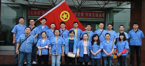 迎“五四”青年節(jié) 彩虹青年到敬老院做義工