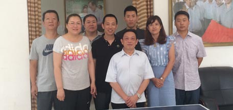 成都彩虹集團董事長劉榮富視察沈陽分公司