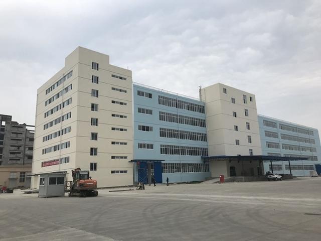彩虹集團(tuán)新津廠區(qū)