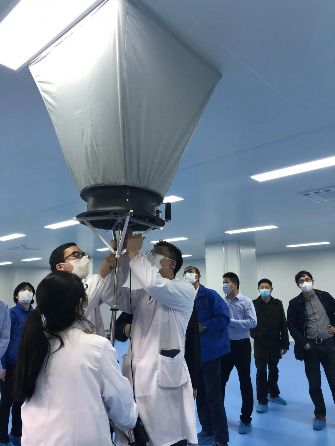 熱烈祝賀成都彩虹集團(tuán)新材料科技有限公司順利通過醫(yī)療器械體系審查