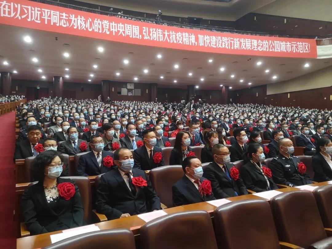 成都彩虹集團榮獲“成都市抗擊新冠肺炎疫情先進集體”